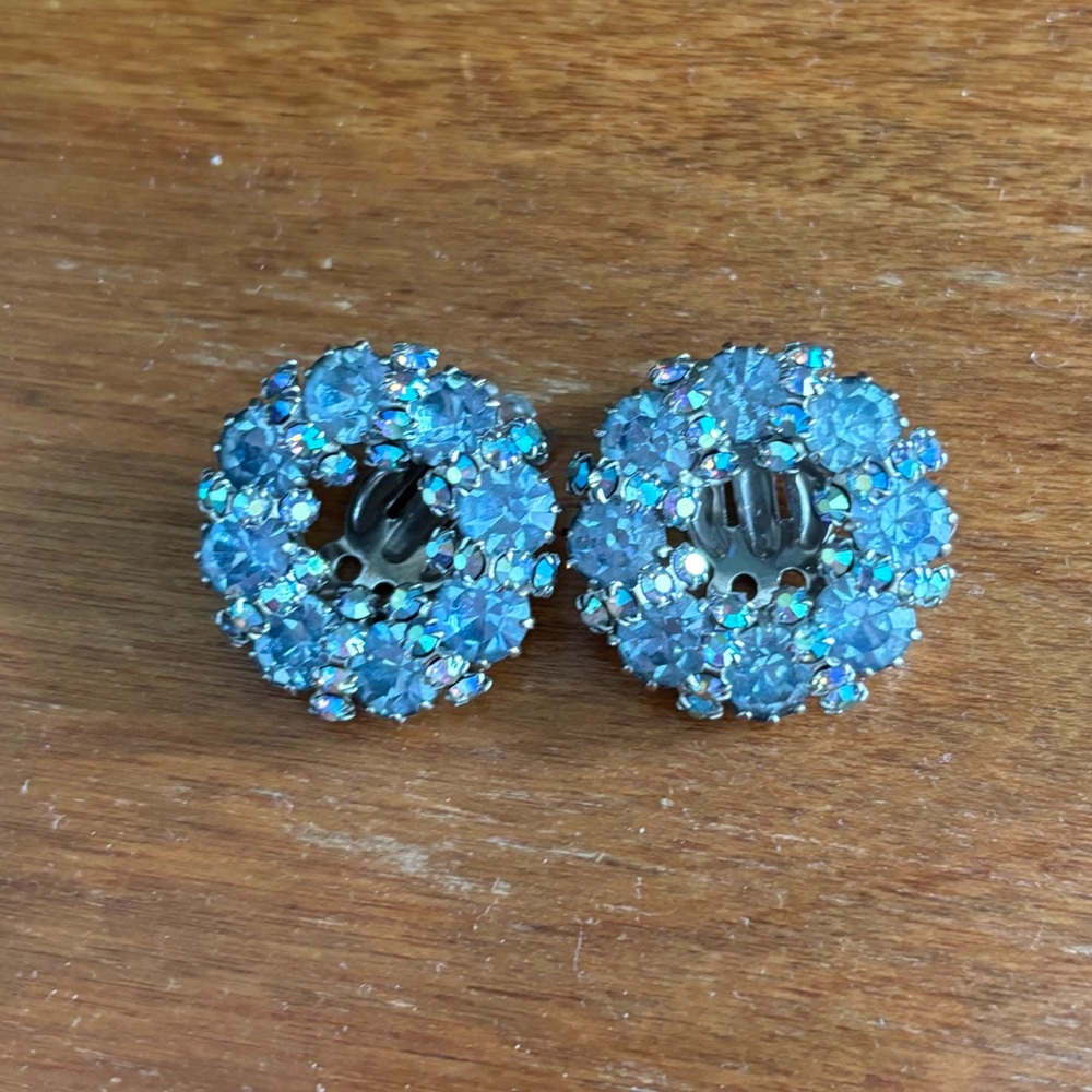 💎SIGNED WEISS VINTAGE CLIP ON EARRINGS💎